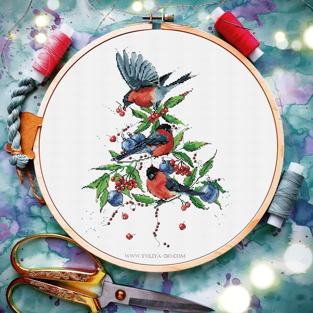 Схема вышивки крестом "Снегири. Елка" (139*187крестиков)