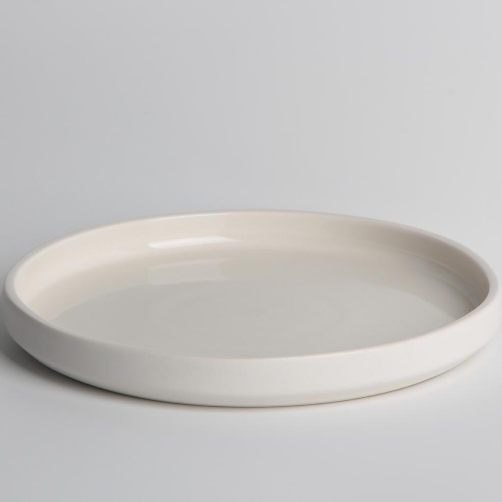 Тарелка белая 20/22см