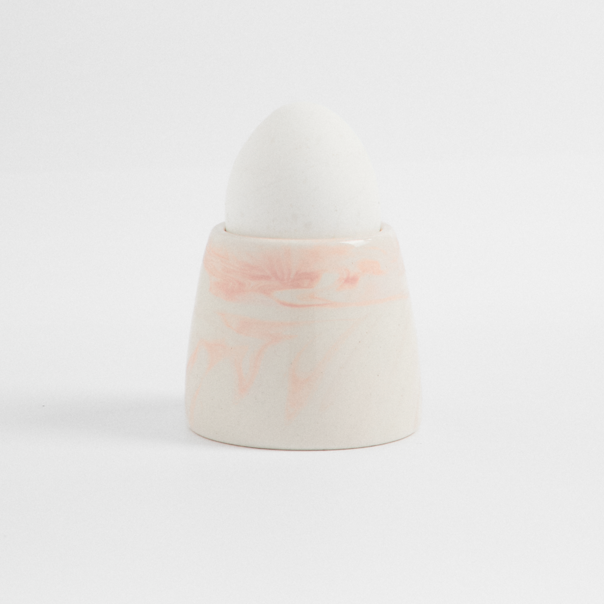 Подставка для яйца бело-розовая