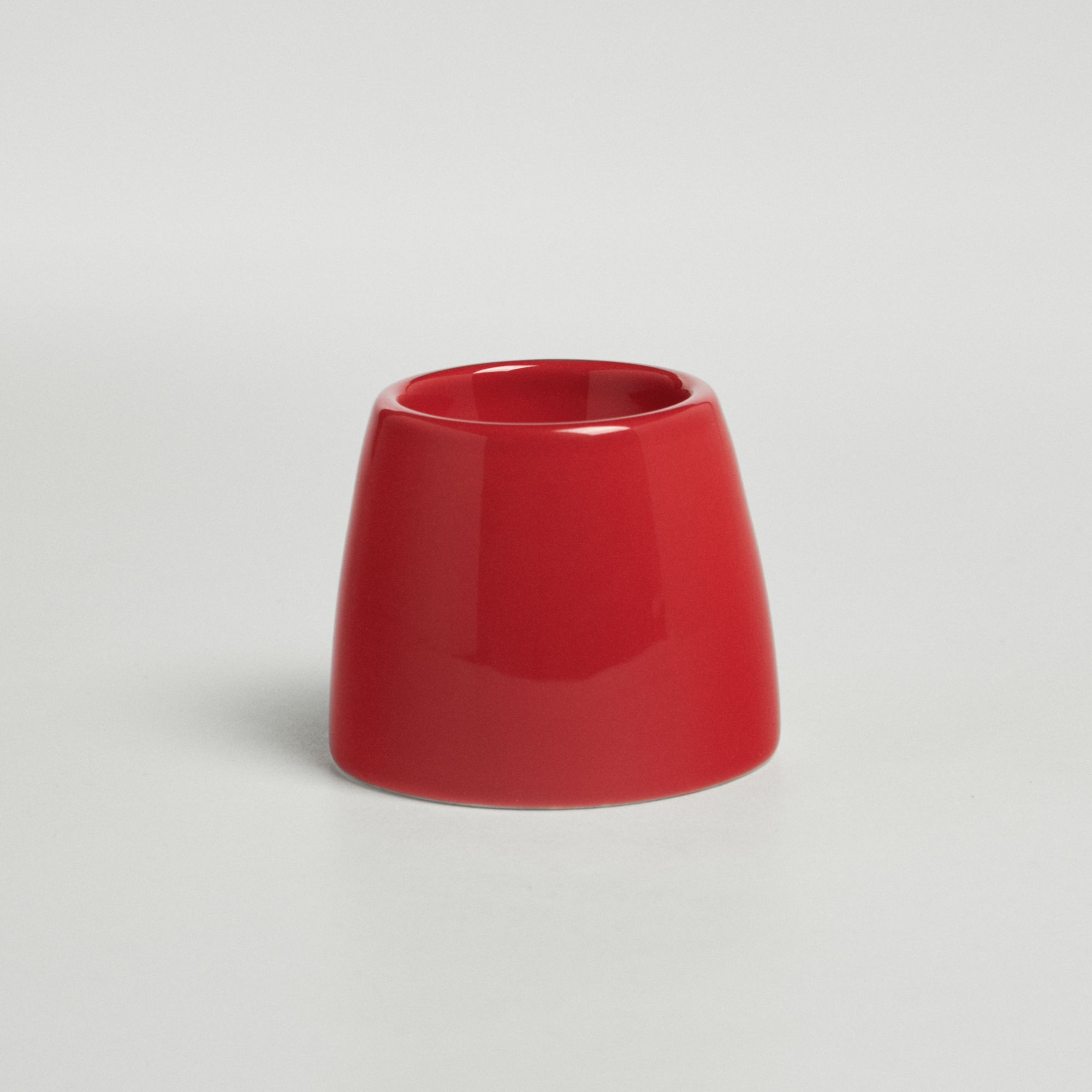 Подставка для яйца ярко красная