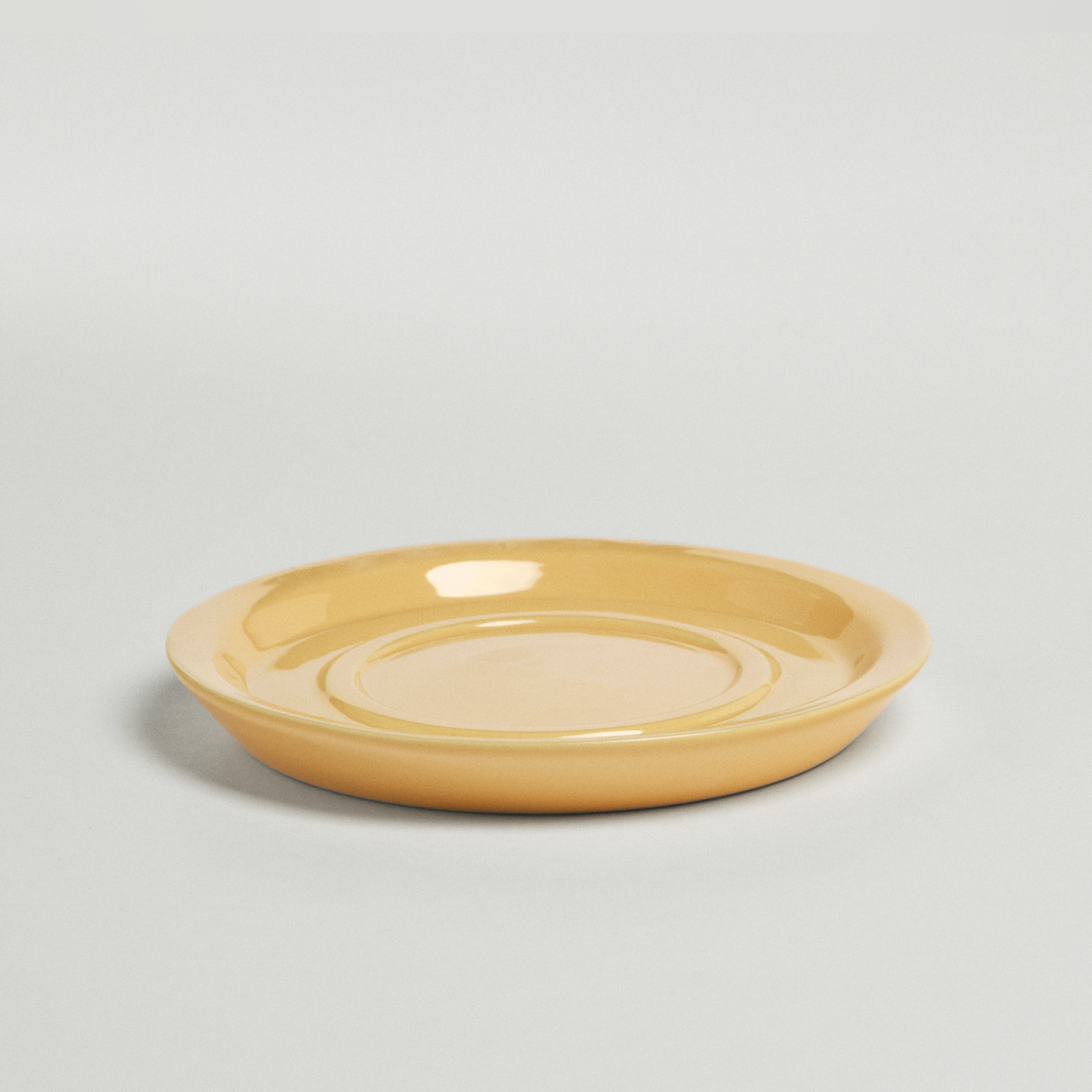 Блюдце 13см желтое