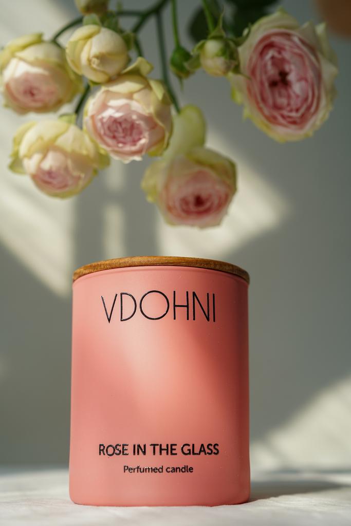 Парфюмерная свеча VDOHNI Rose in the Glass