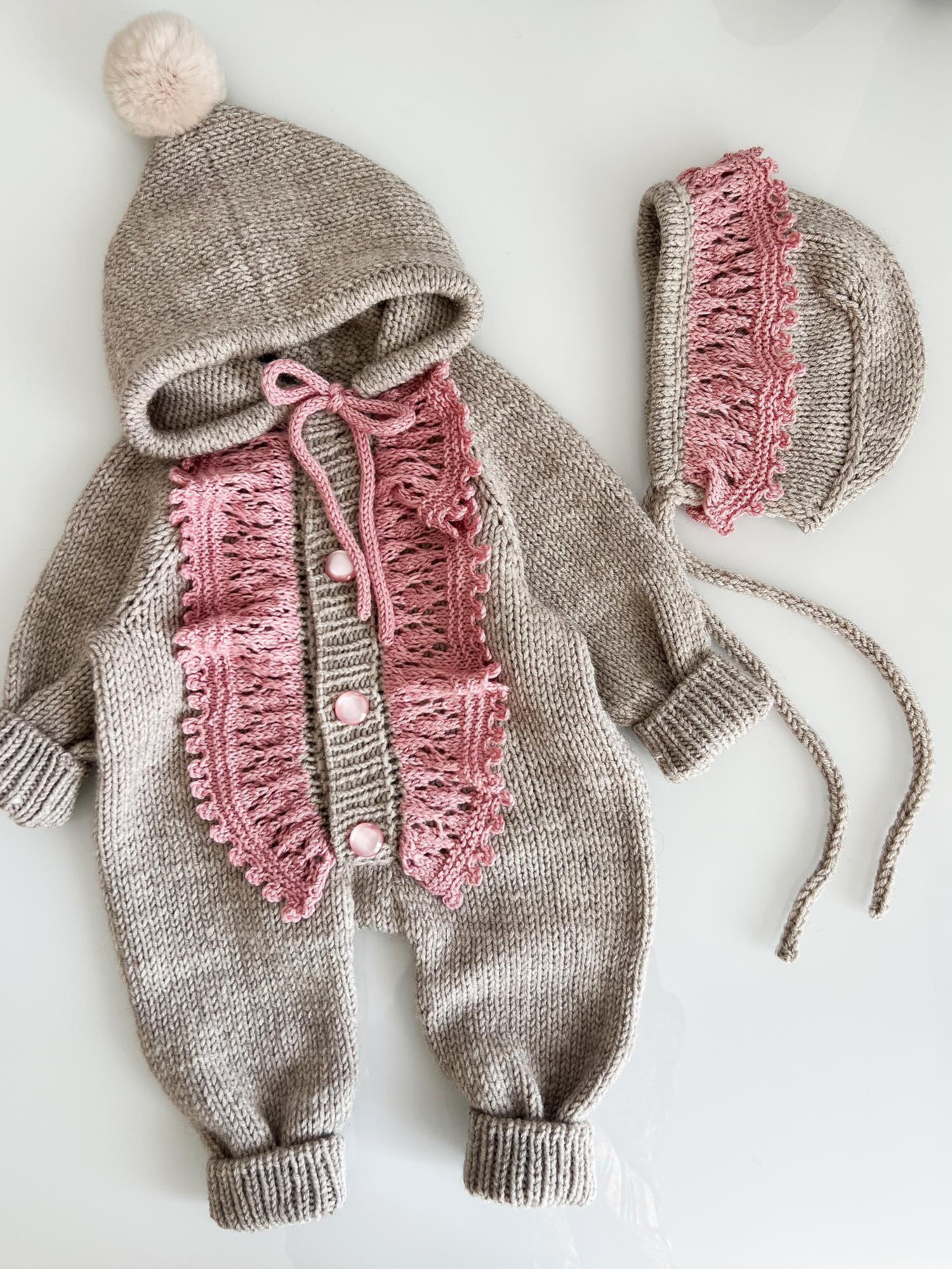 Костюмчик с ажуром
