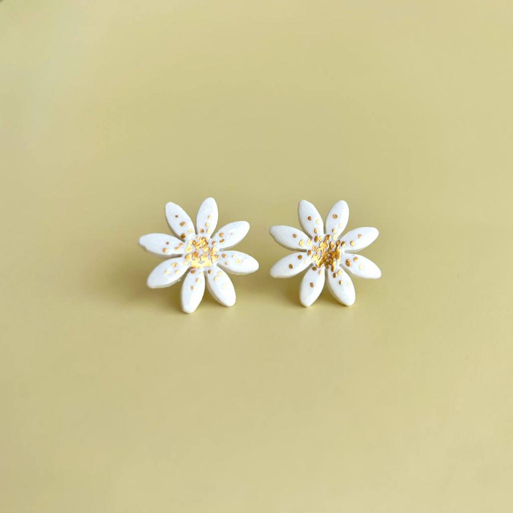 Серьги ромашки