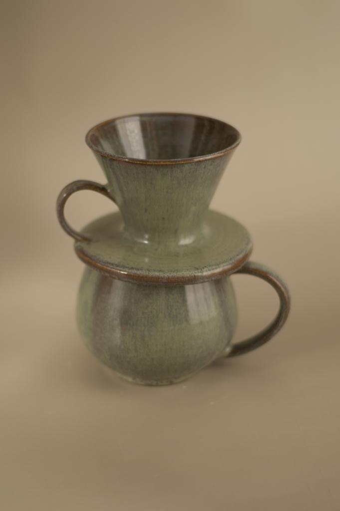 Набор - кружка +воронка для заваривания кофе в зеленых тонах