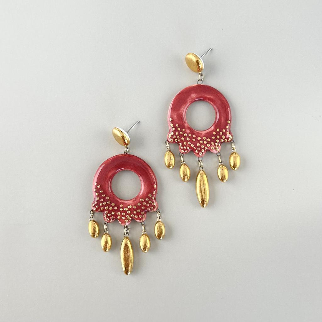 Серьги круглые с подвесками зернь малина