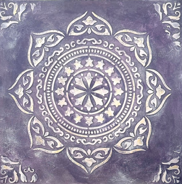 Фиолетовая гармония. Для создания тишины в доме. 30х30 см