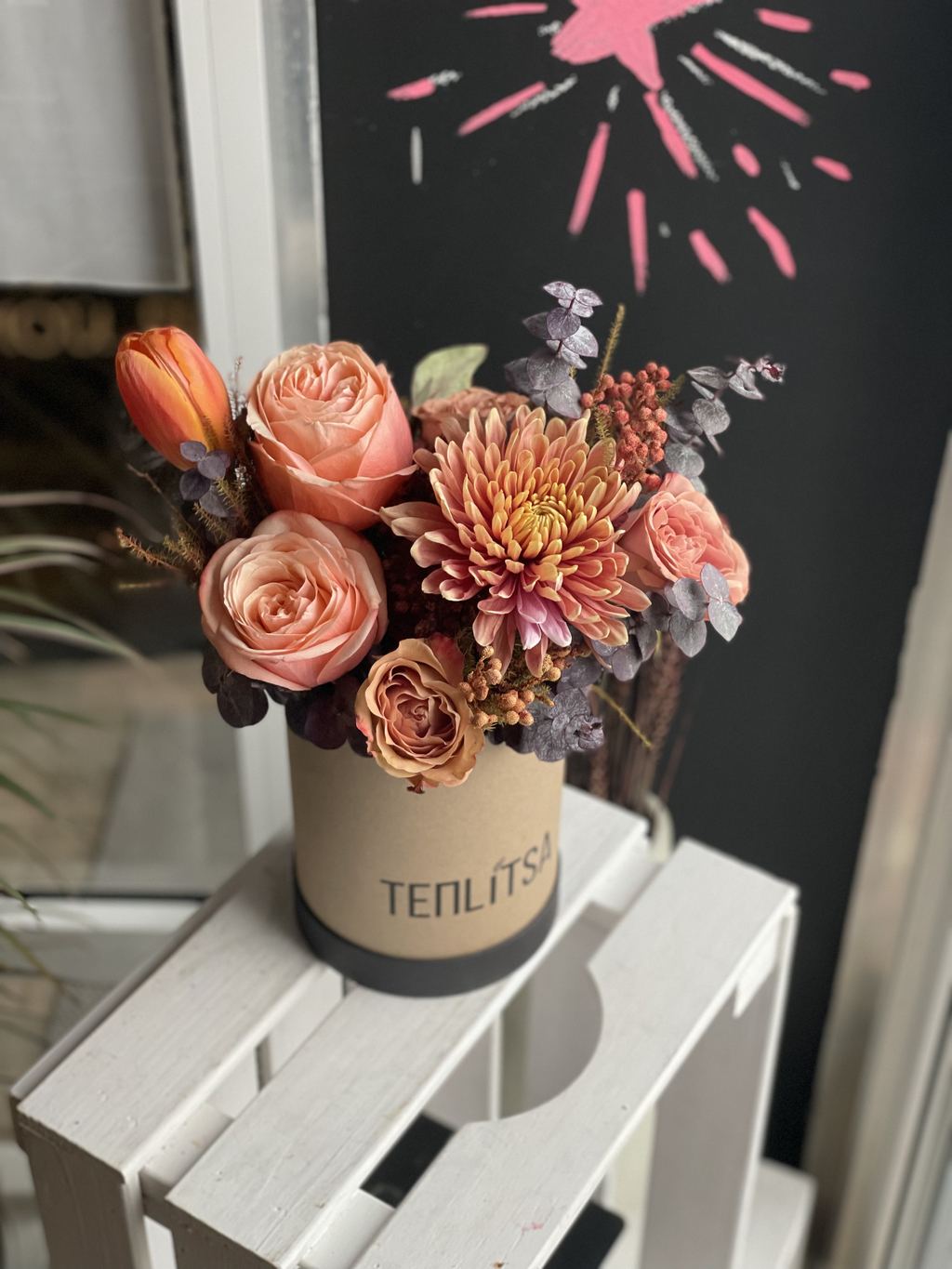 Композиция в коробке S