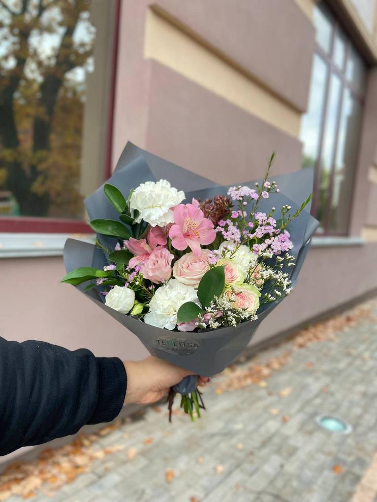 Сборный букет S1