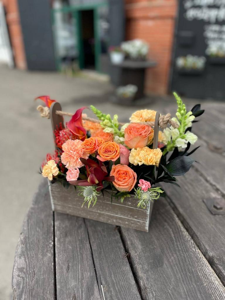 Композиция в ящике