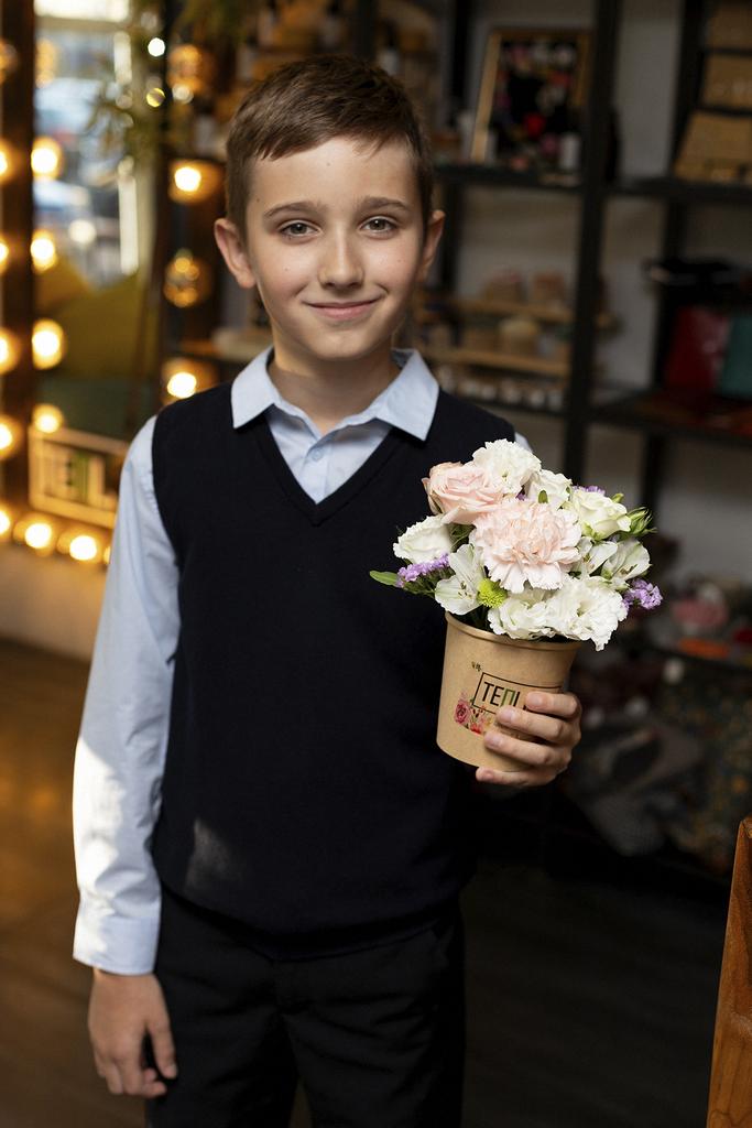 Композиция в крафтовом стакане "Комплимент"