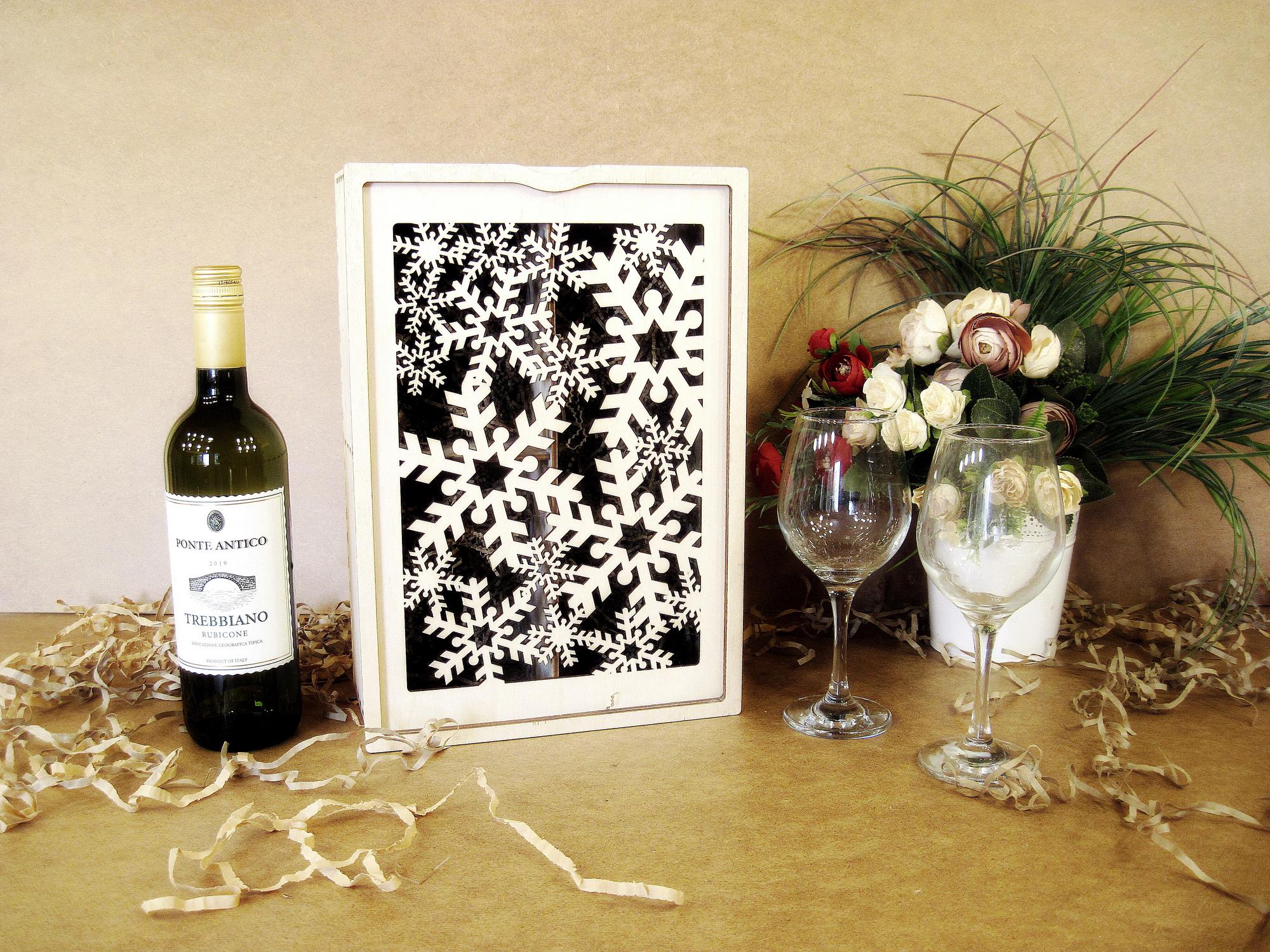 Новогодняя коробка для подарочного набора