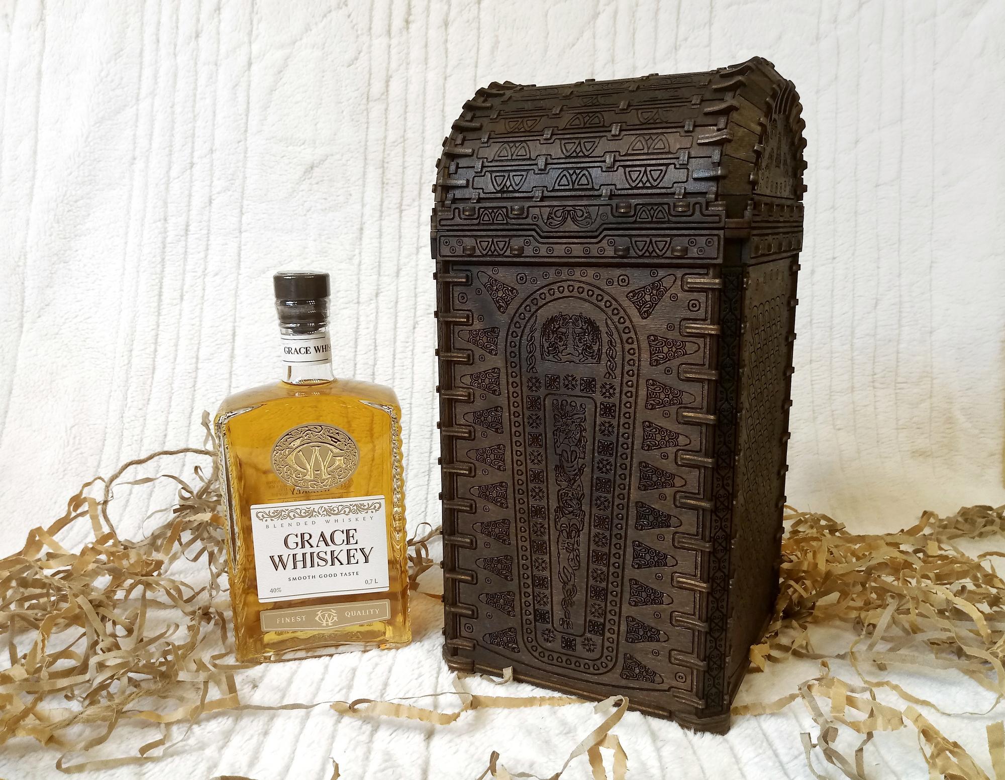 Сундук для бутылки коньяка