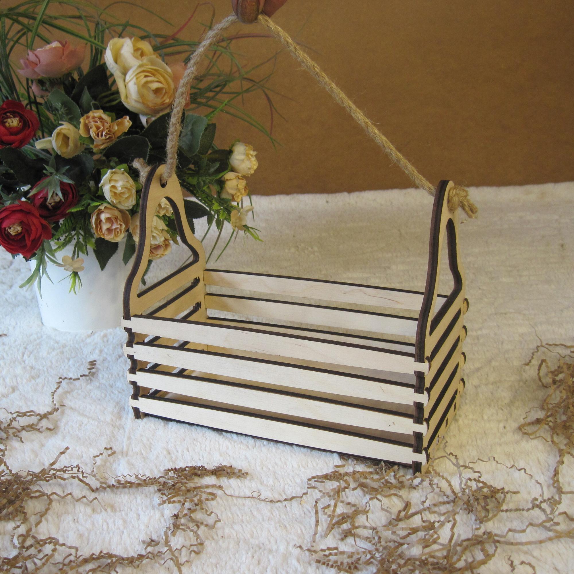 Корзина деревянная для цветов и подарков