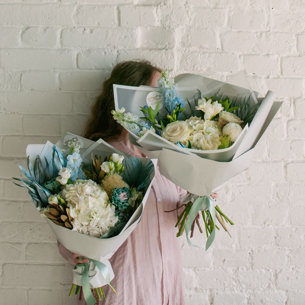 Букет с белой гортензией