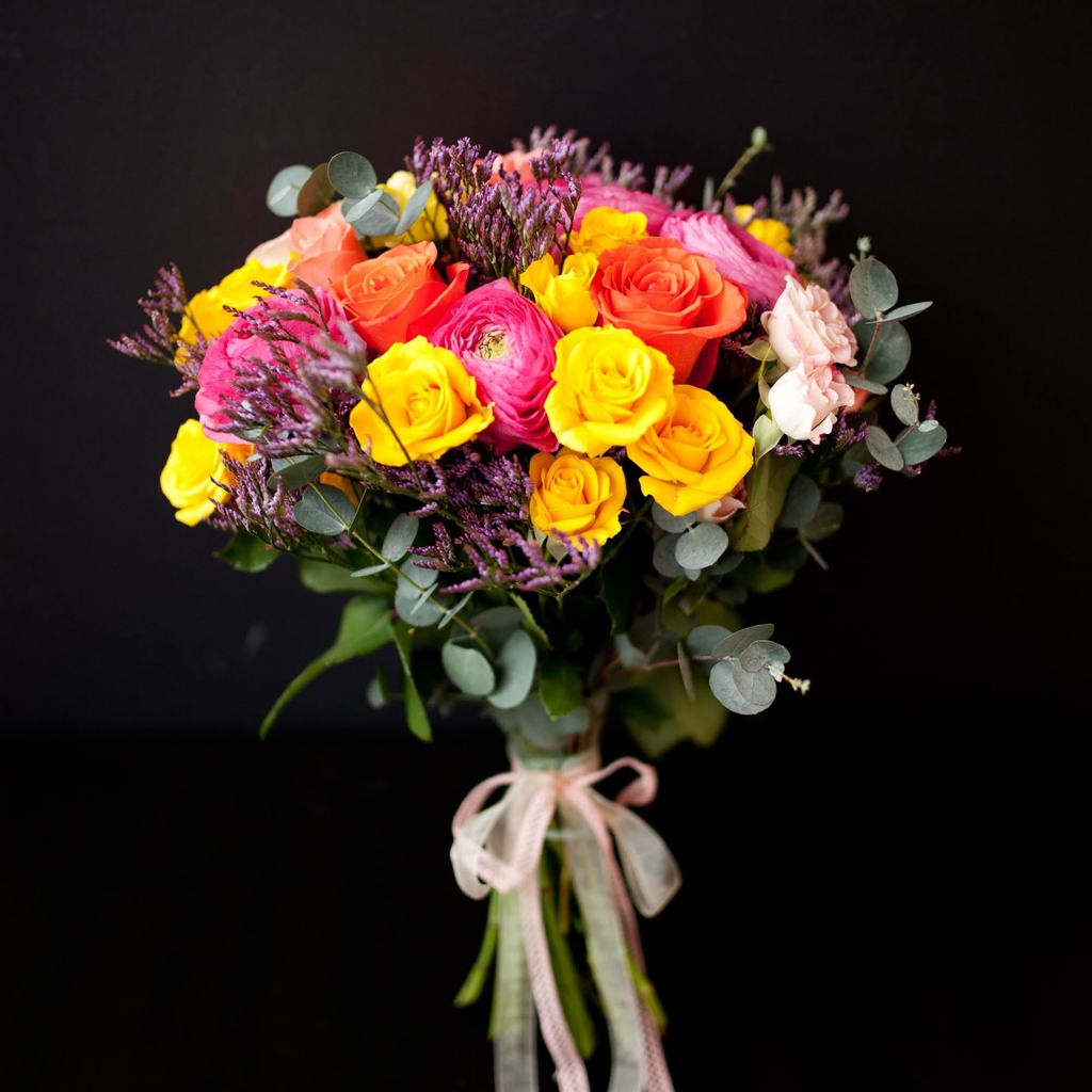 Букет траурный с желтыми цветами. Купить цветы на похороны Уфа.