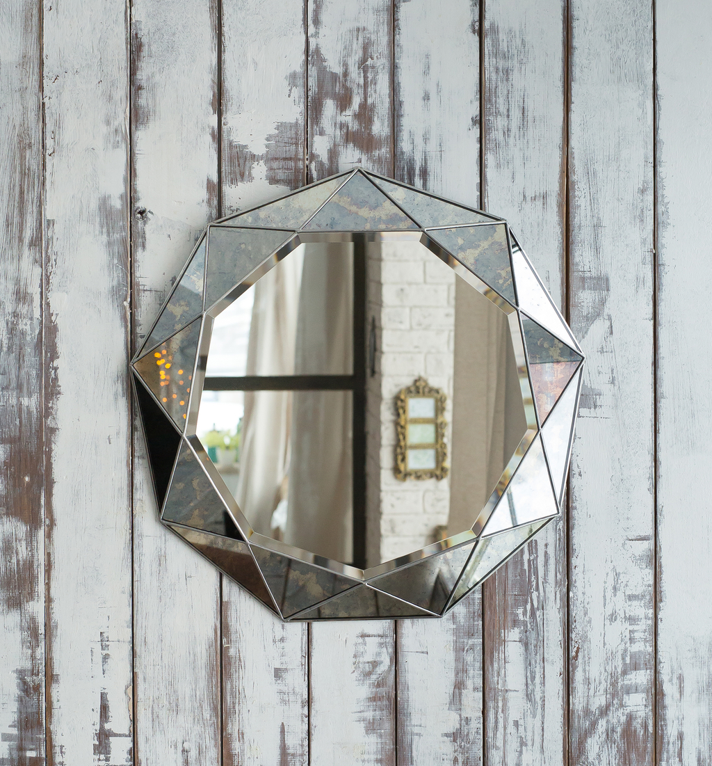 необычное зеркало