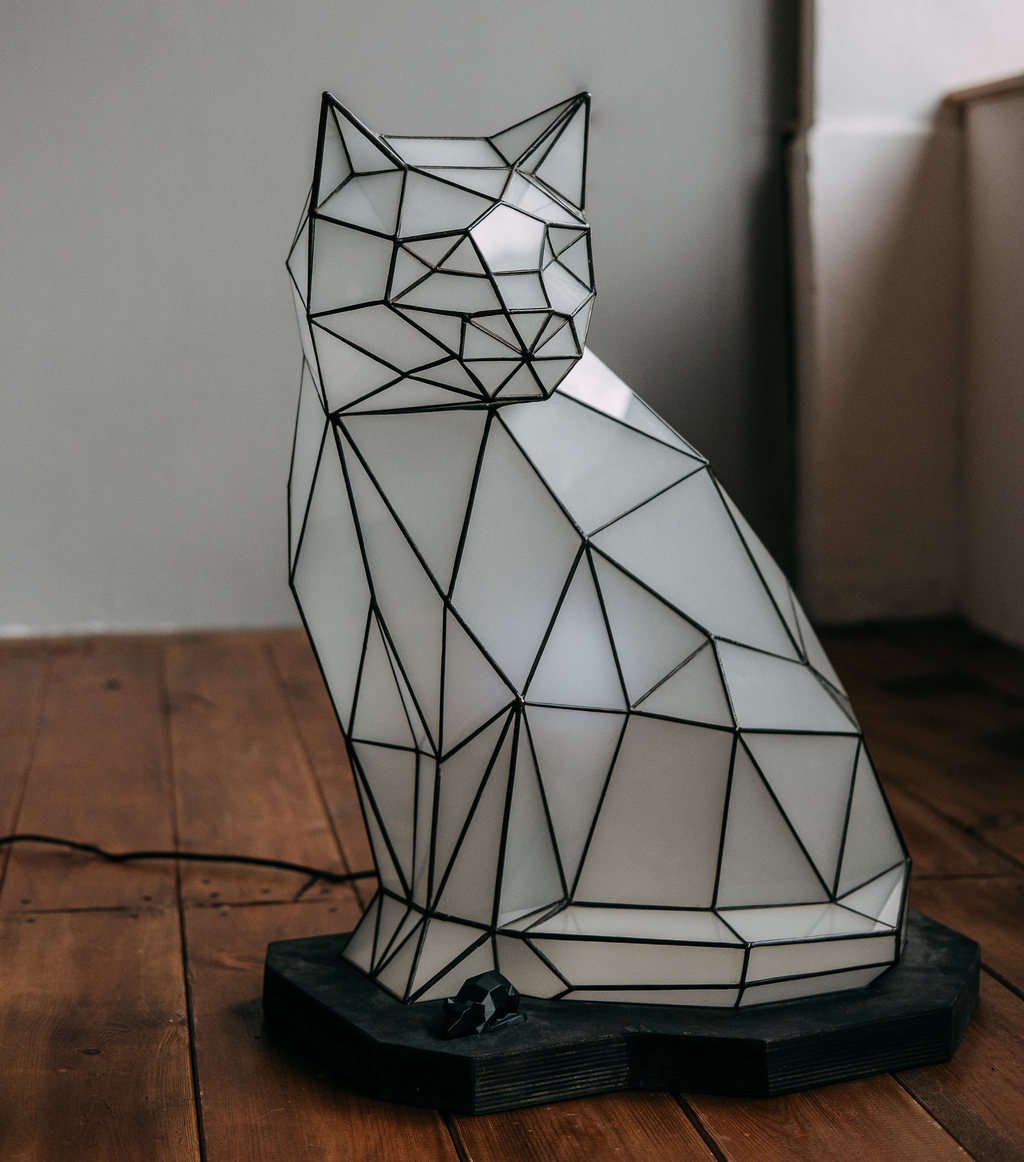 Напольный светильник