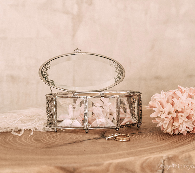 овальная шкатулка