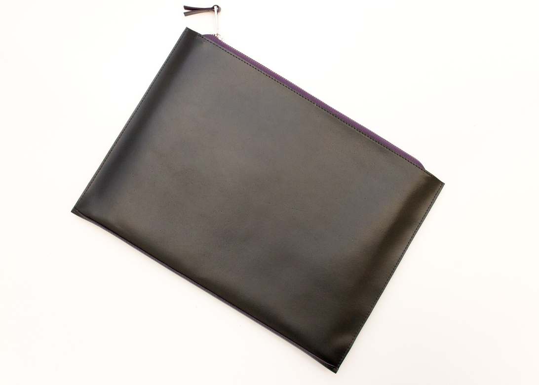 Кожаная папка на молнии