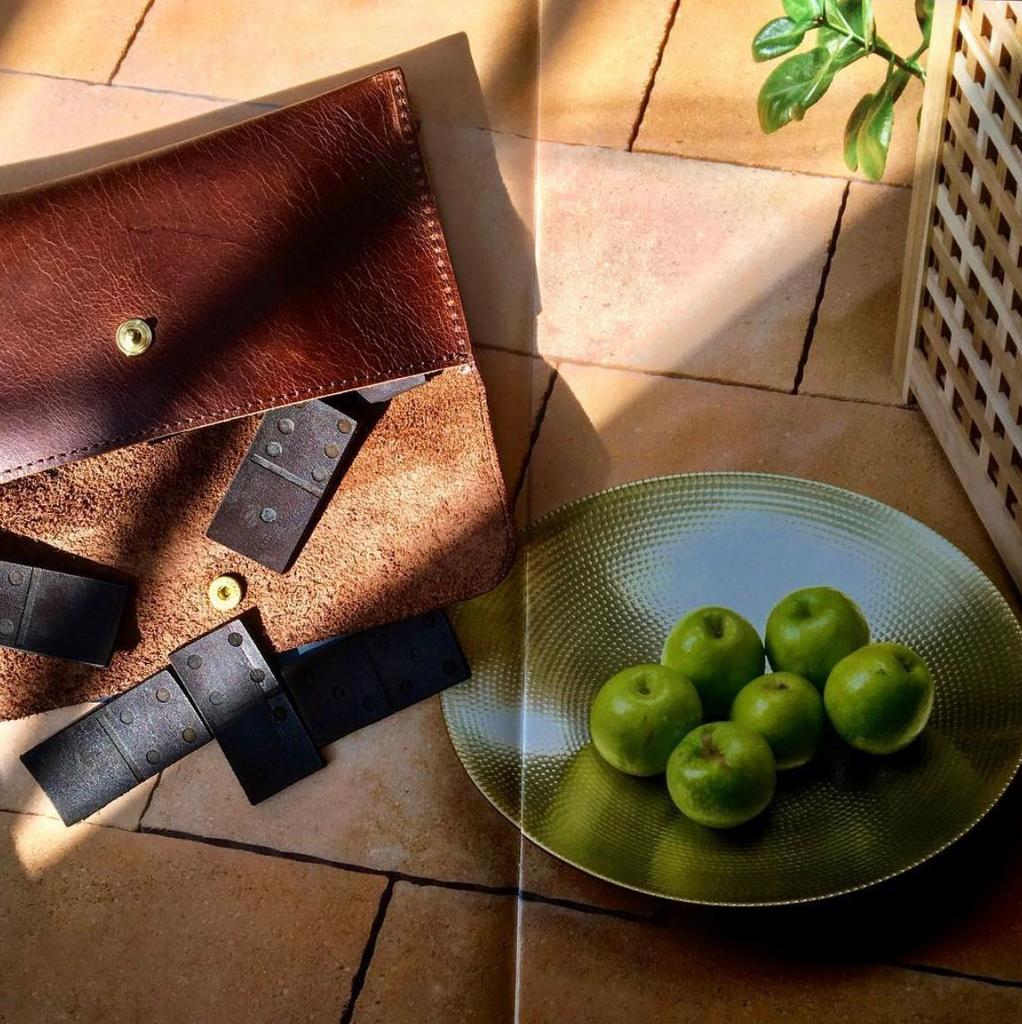 Настольная игра из натуральной кожи "Домино"