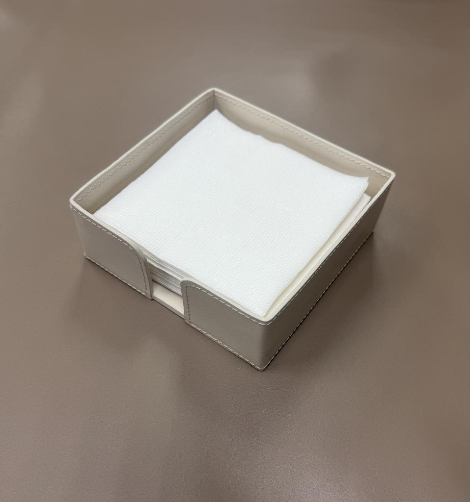 Подставка под салфетки из натуральной кожи