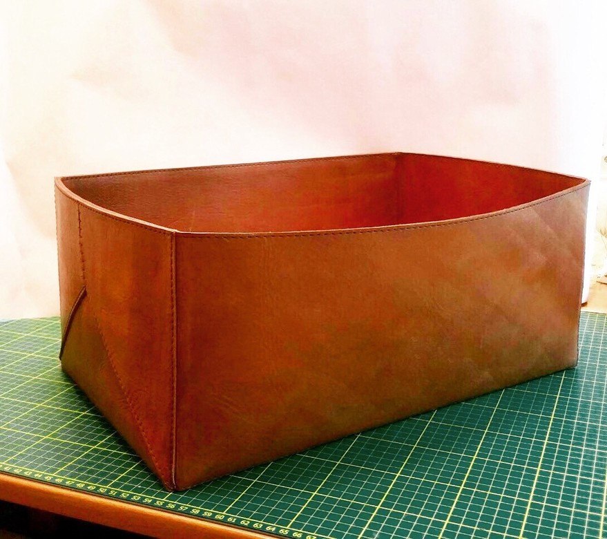 Кожаная корзина для хранения
