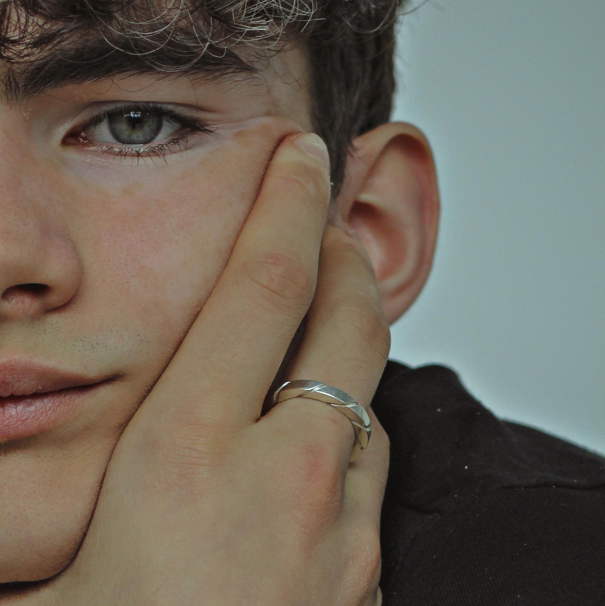 Кольцо Square Spiral