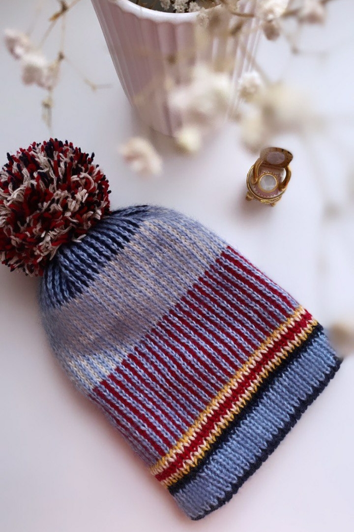 Описание шапка двойная