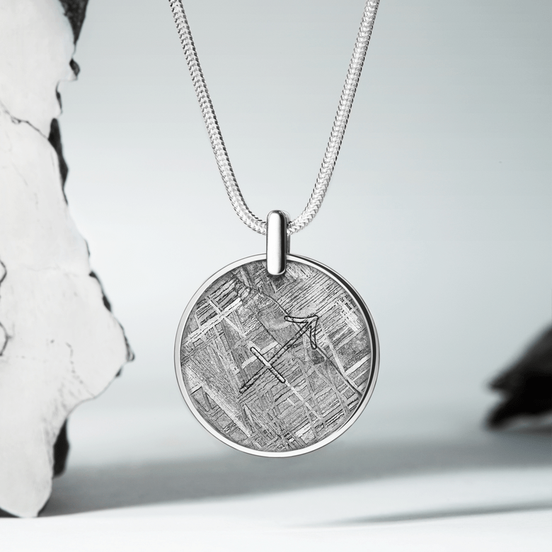 Кулон из метеорита "Стрелец" (22.11-22.12)