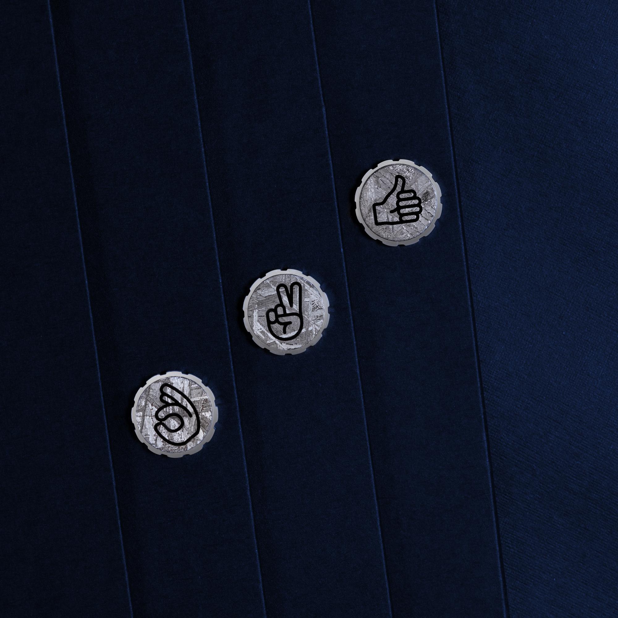 Нагрудный значок "Эмодзи"