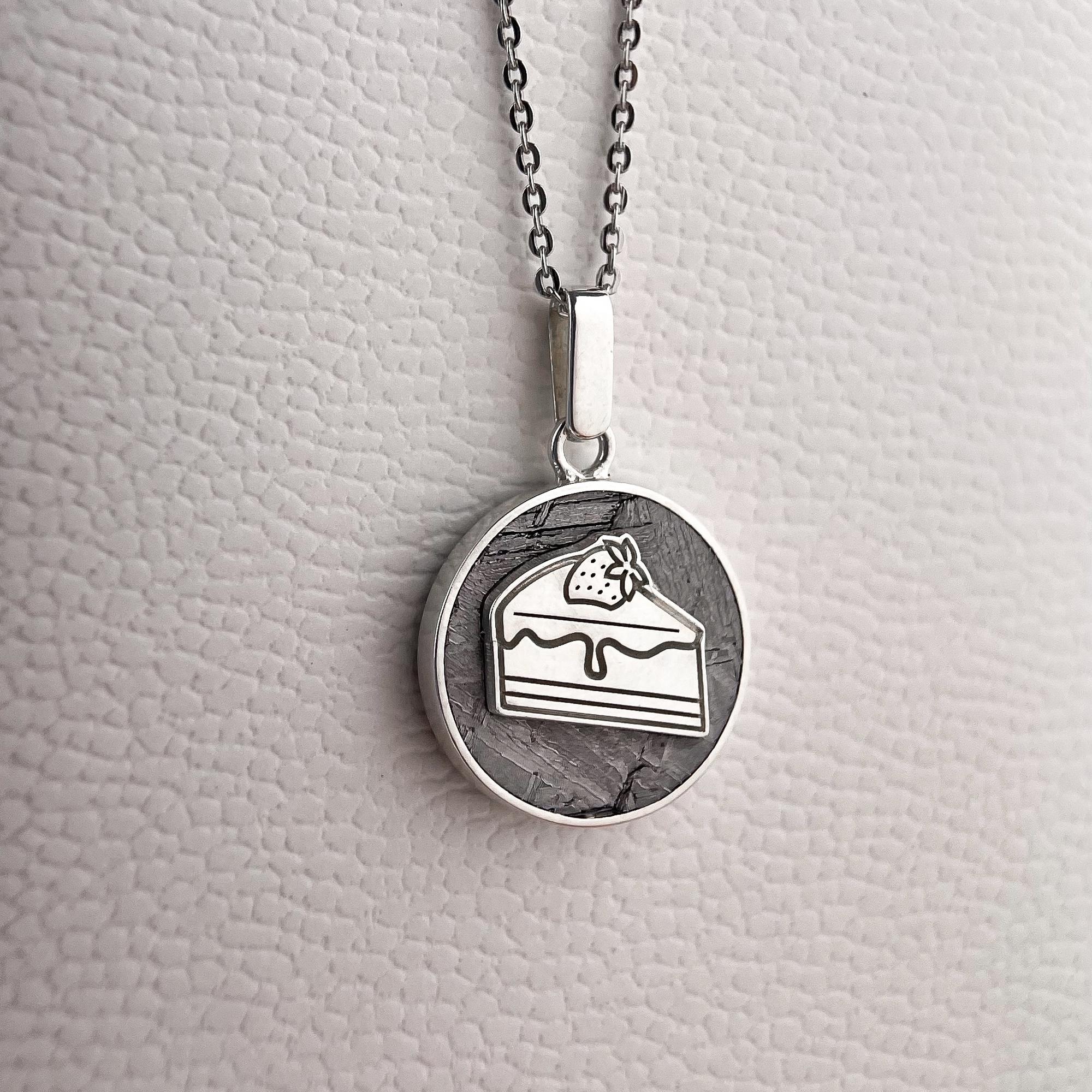 Подвеска с символом