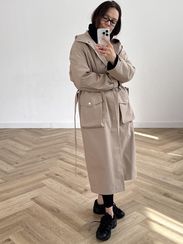 Дождевик длинный бежевого цвета мд 406