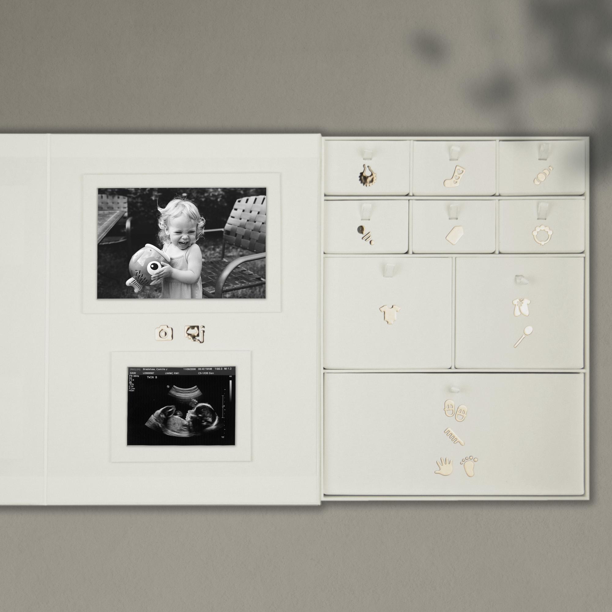 Memory box "О тебе. Том 1", молочный