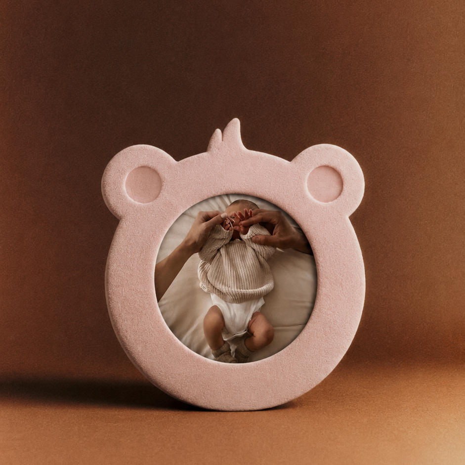 Фоторамка детская 10х10, с круглым окошком, велюр, pink