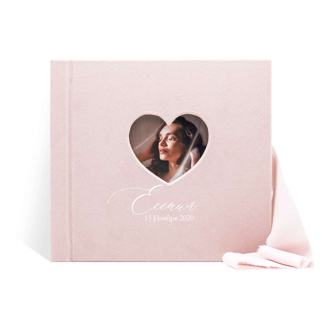 Фотоальбом свадебный, нежно-розовый велюр, с окошком в форме сердечка