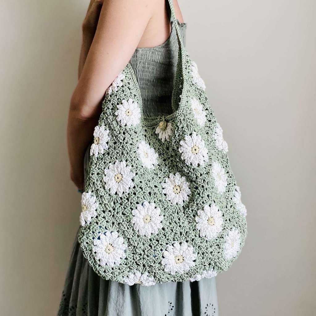 БЕСПЛАТНЫЙ Мастер-класс по вязанию крючком сумки "Ромашка" Daisy Flower