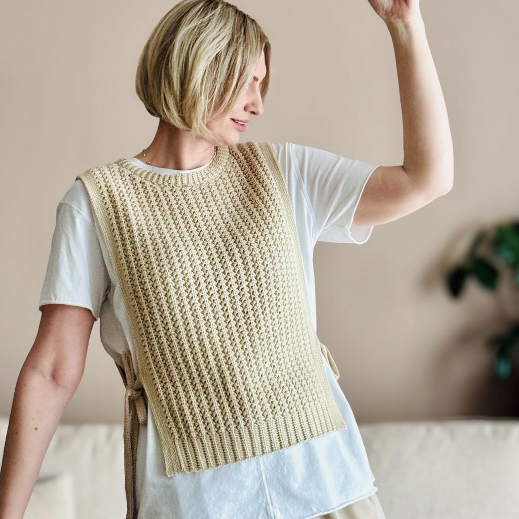 Мастер-класс + "совместник" по вязанию крючком жилета/манишки "Грейнс"