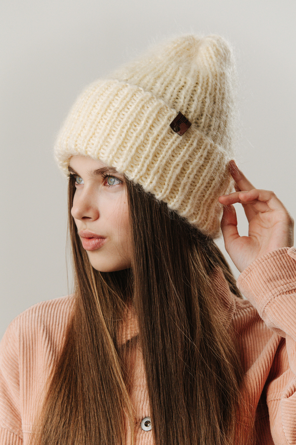 Simple hat кремовый
