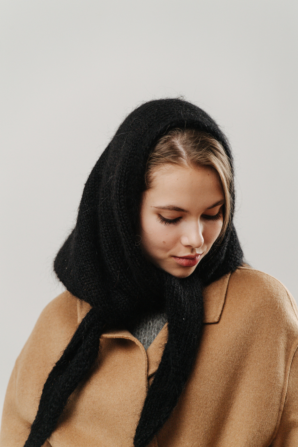 Косынка мохер черный