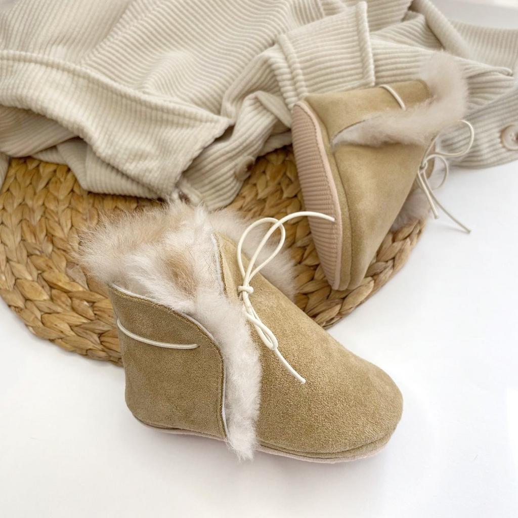 Ботиночки утепленные овчиной с мягкой подошвой EVA