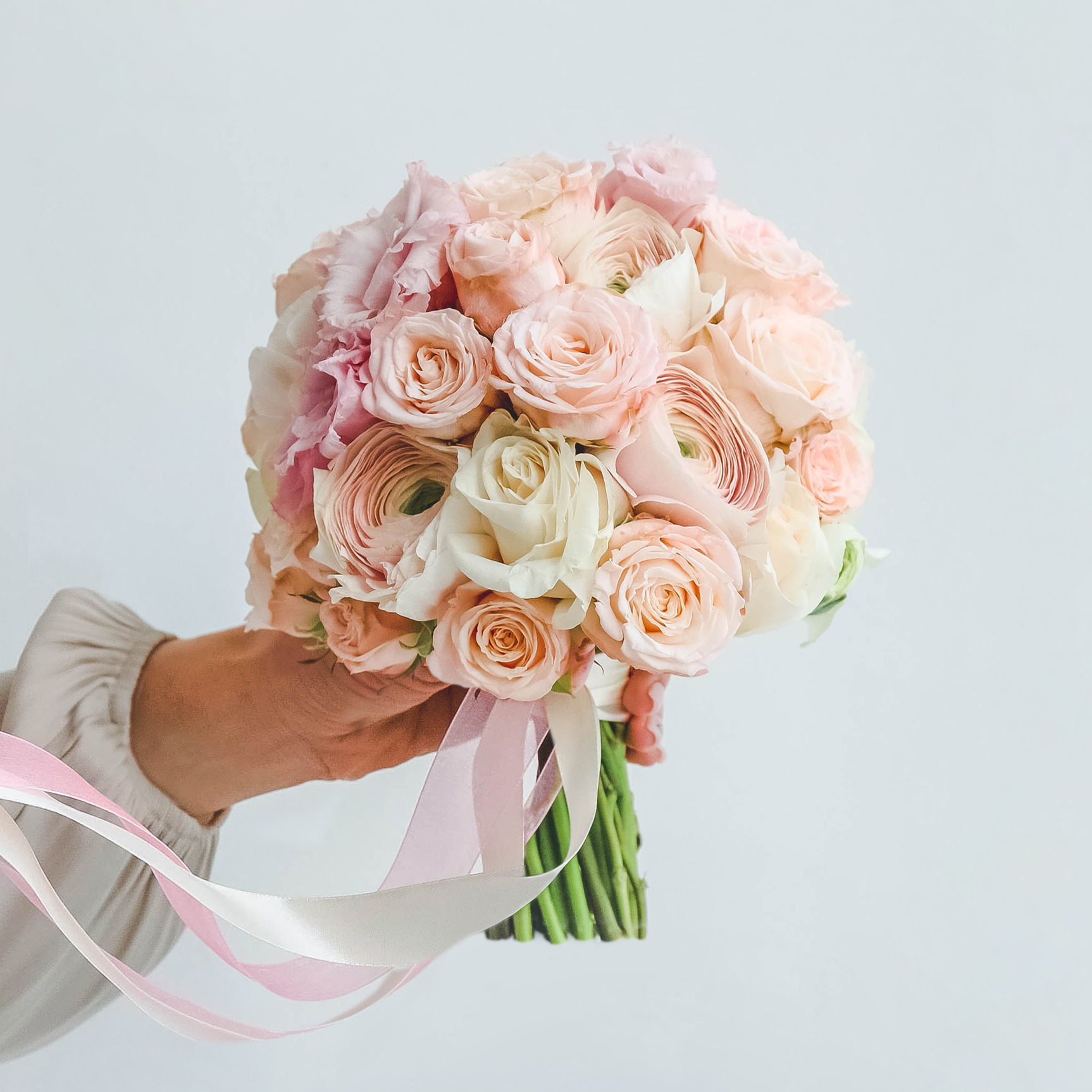 Свадебный букет из ранункулюсов DELICATE PINK