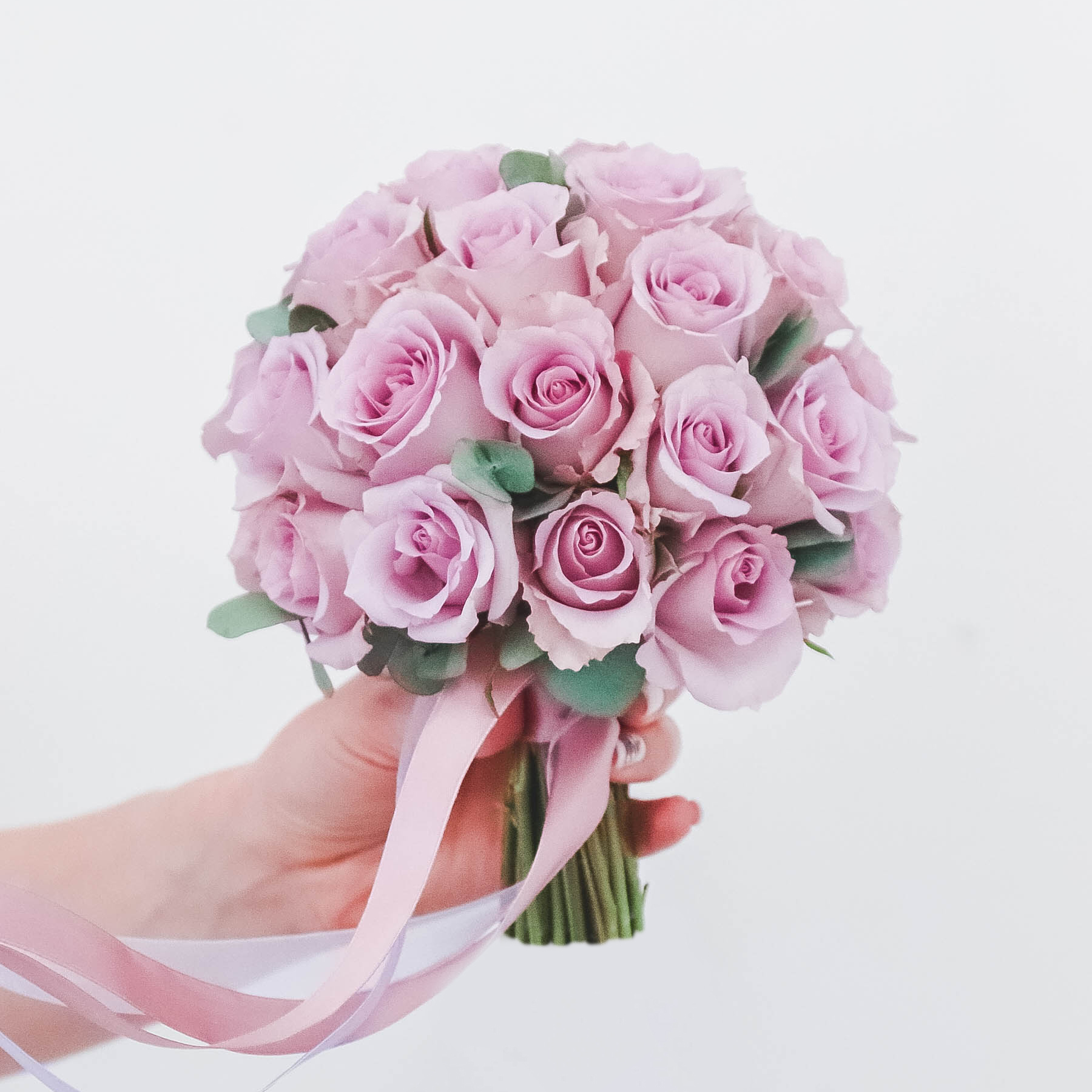 Букет невесты из сиреневых роз LILAC