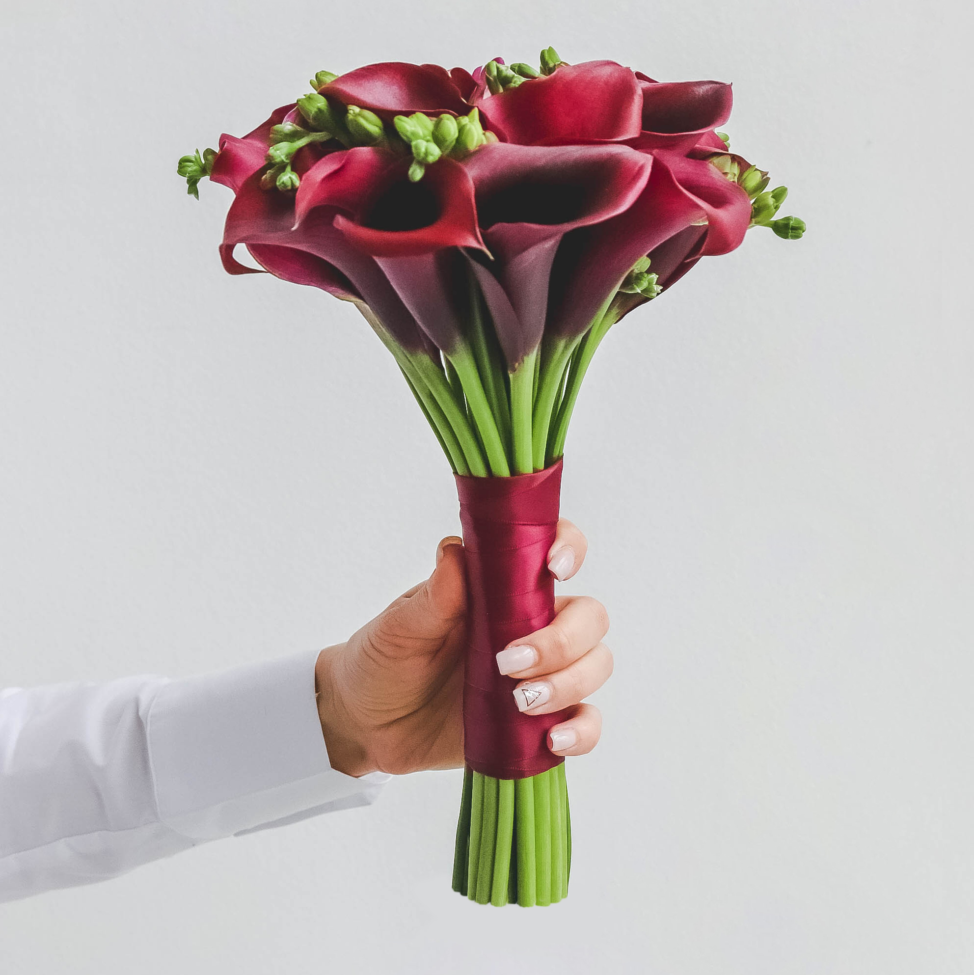 Свадебный букет из калл и фрезий PURPLE