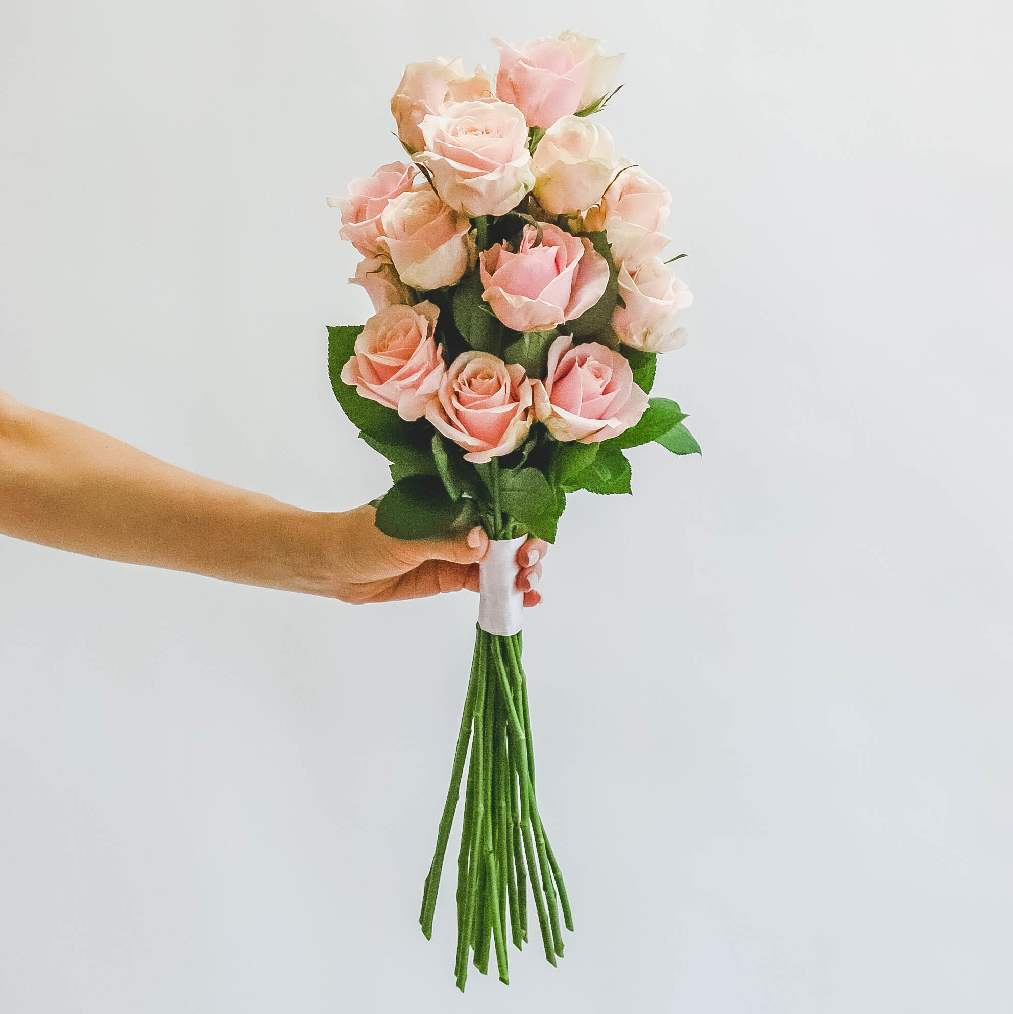 Букет невесты из роз APRICOT