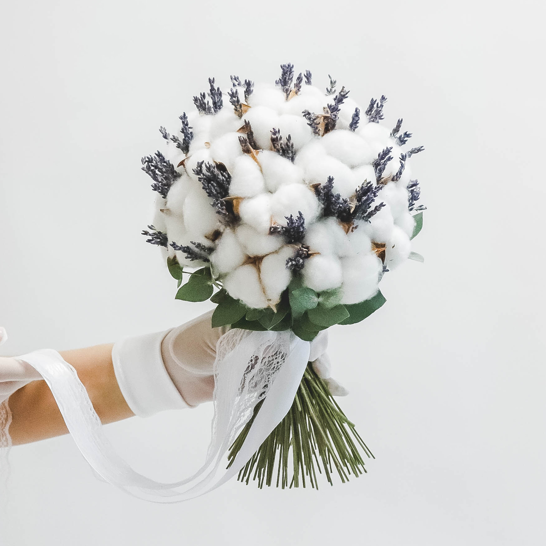 Свадебный букет из хлопка и лаванды PROVENCE