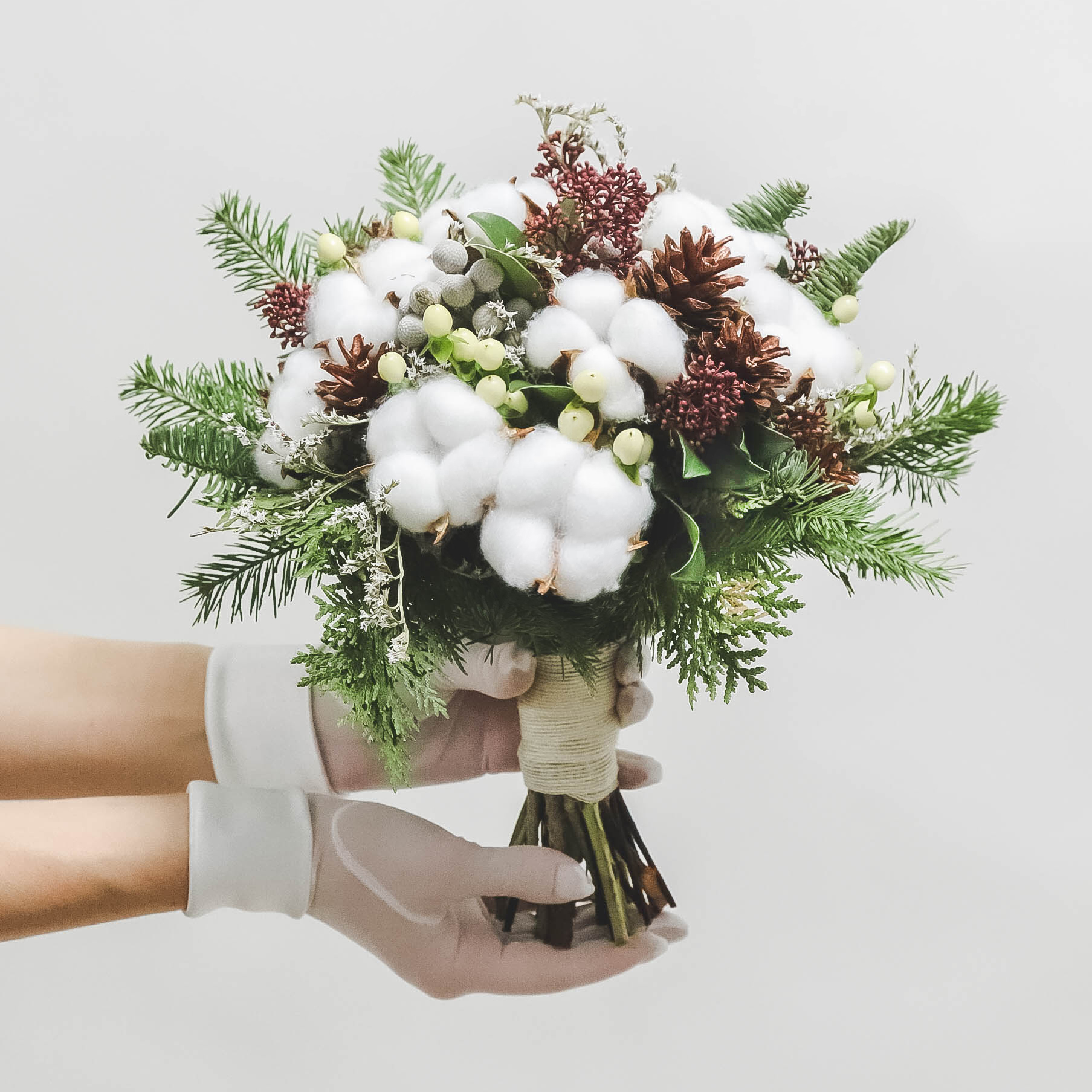 Зимний букет невесты с хлопком COFFEE MILK