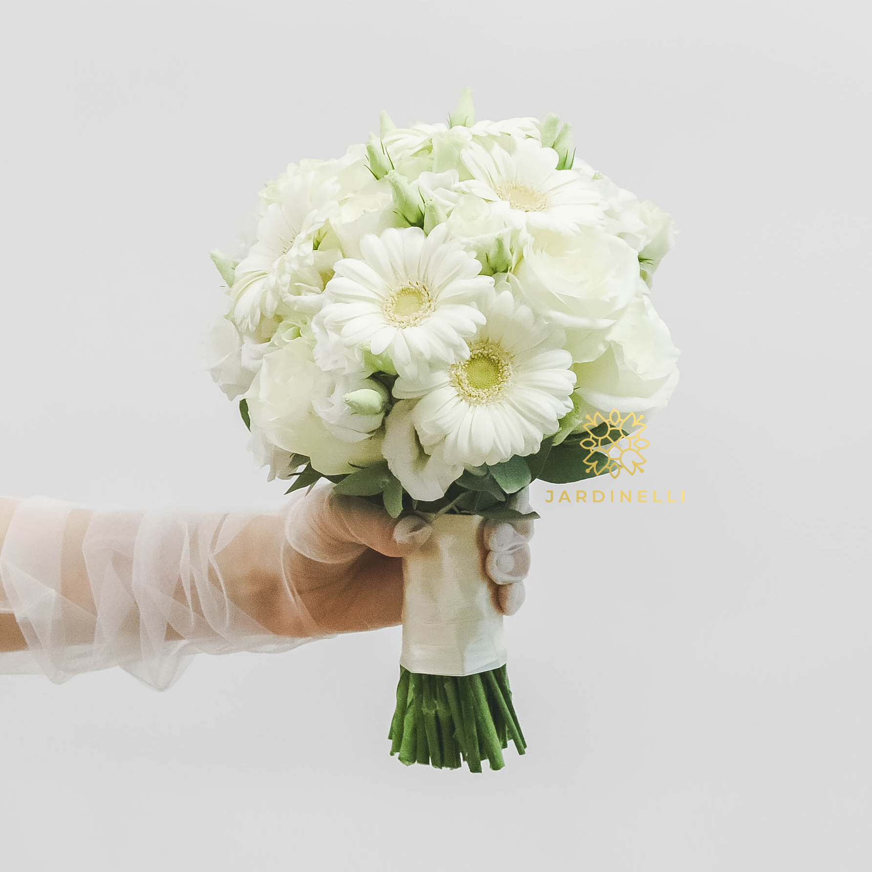 Cвадебный букет из роз и гербер WHITE