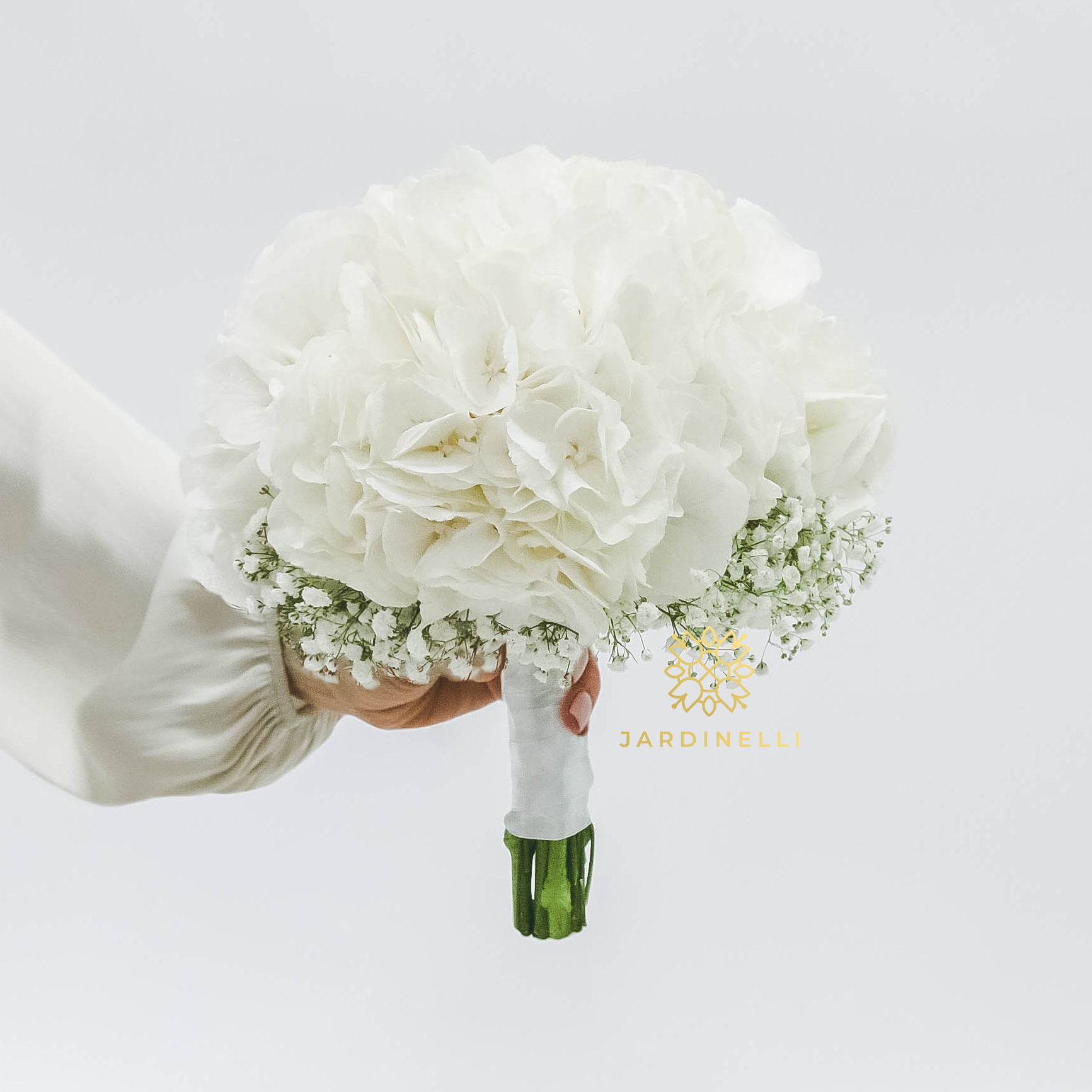 Cвадебный букет из гортензий и гипсофилы WHITE