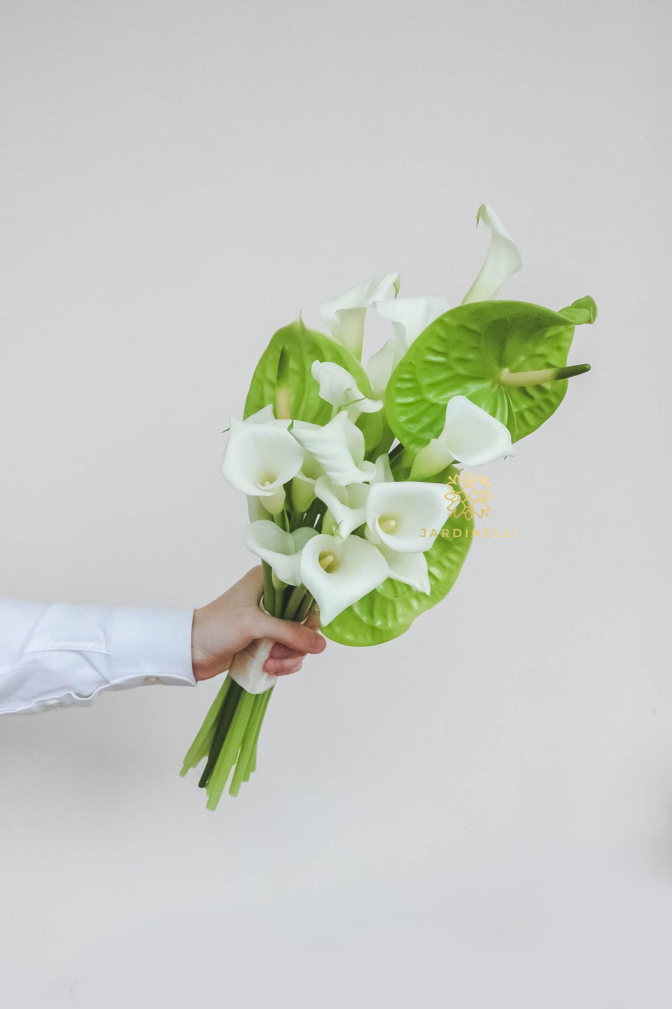 Свадебный букет из калл и антуриумов WHITE GREEN